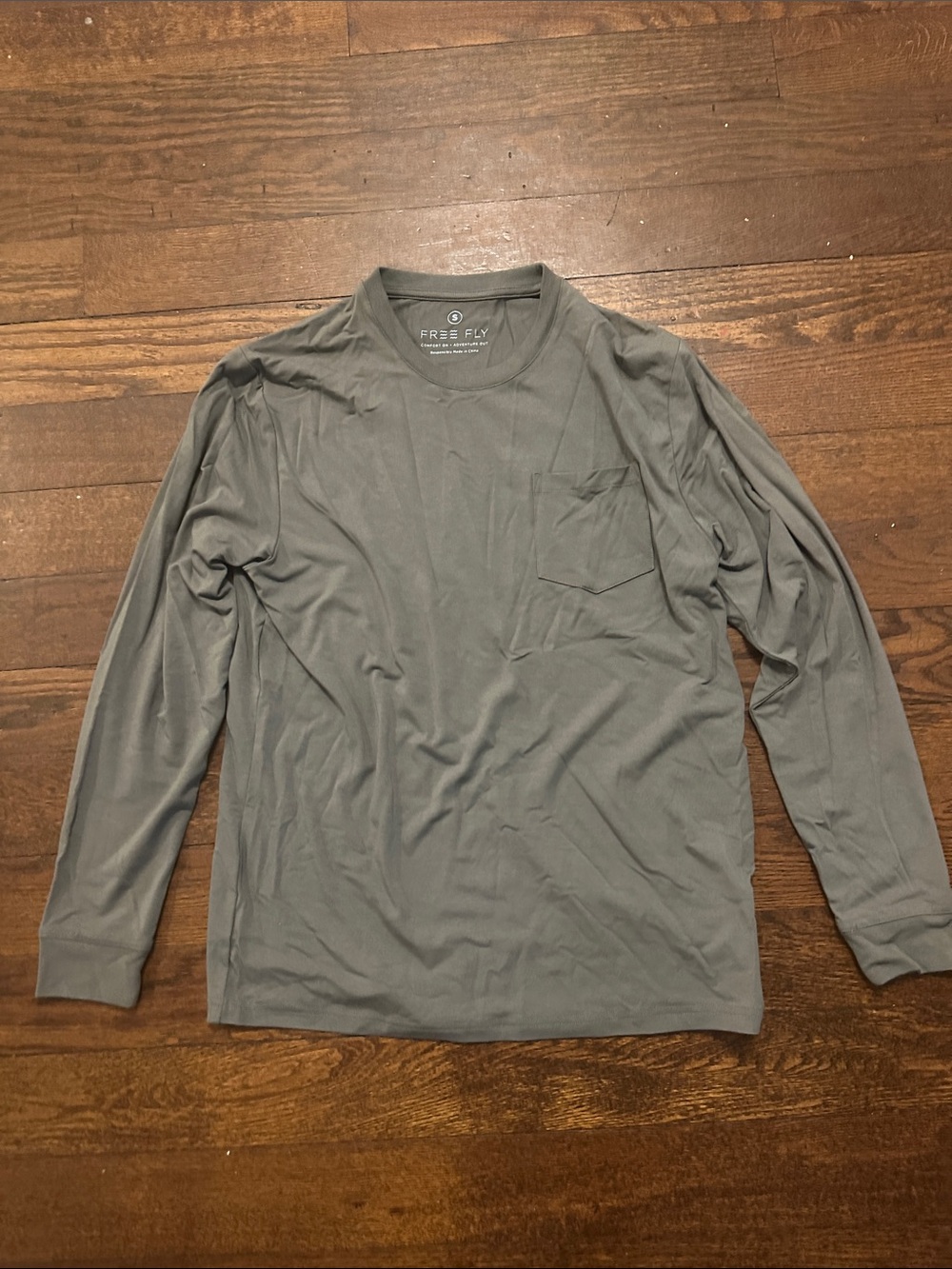 Free Fly Men’s Long Sleeve Pocket Tee - Slate Green (never been worn)
